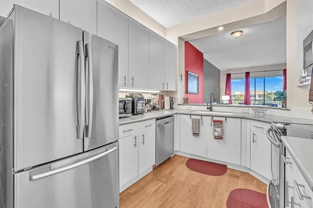 $177,000 | 7802 Trent Drive, Unit 406, Fort Lauderdale, FL 33321