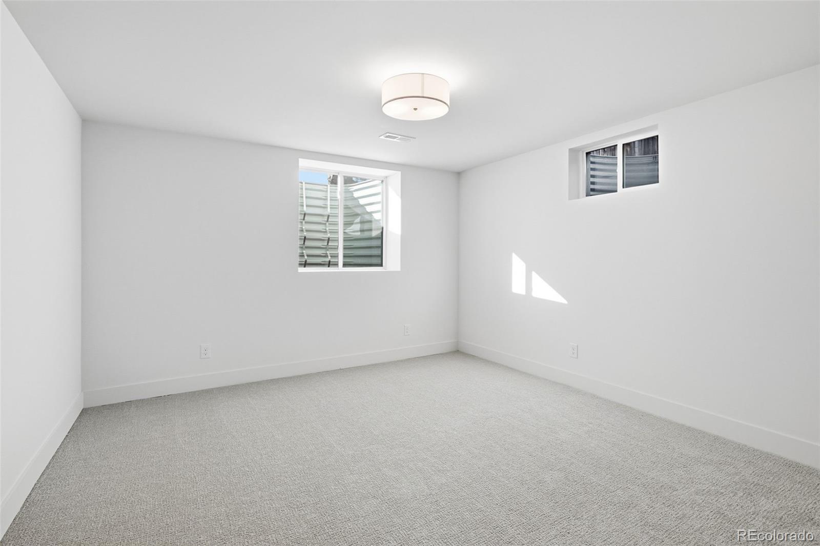 4788 Briar Ridge Trail Boulder, CO 80301 - Photo 36 of 42 an empty room with a window