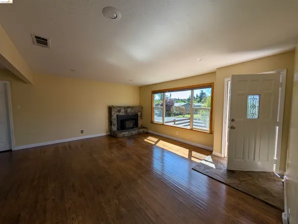 $359,950 | 17245 Margaret Drive, Jamestown, CA 95327