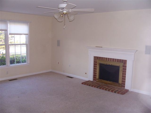 2403 Graves Mill Road Forest, VA 24551 - Photo 13 of 14 Entry Level Den
