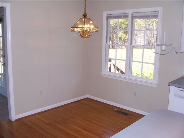 2403 Graves Mill Road Forest, VA 24551 - Photo 9 of 14 Eat in Area
