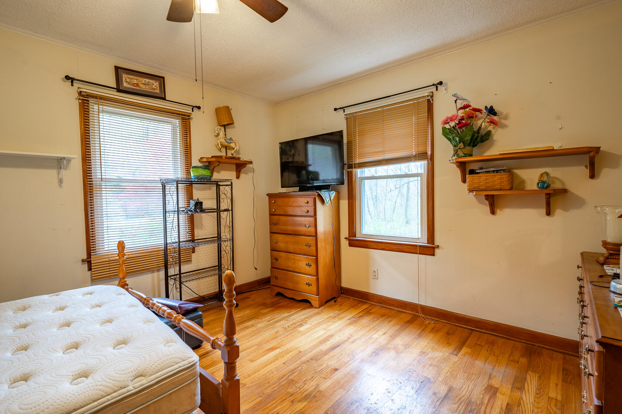 2555 Julia Simpkins Road Hiwassee, VA 24347 - Photo 11 of 30 Julia-Simpkins-02