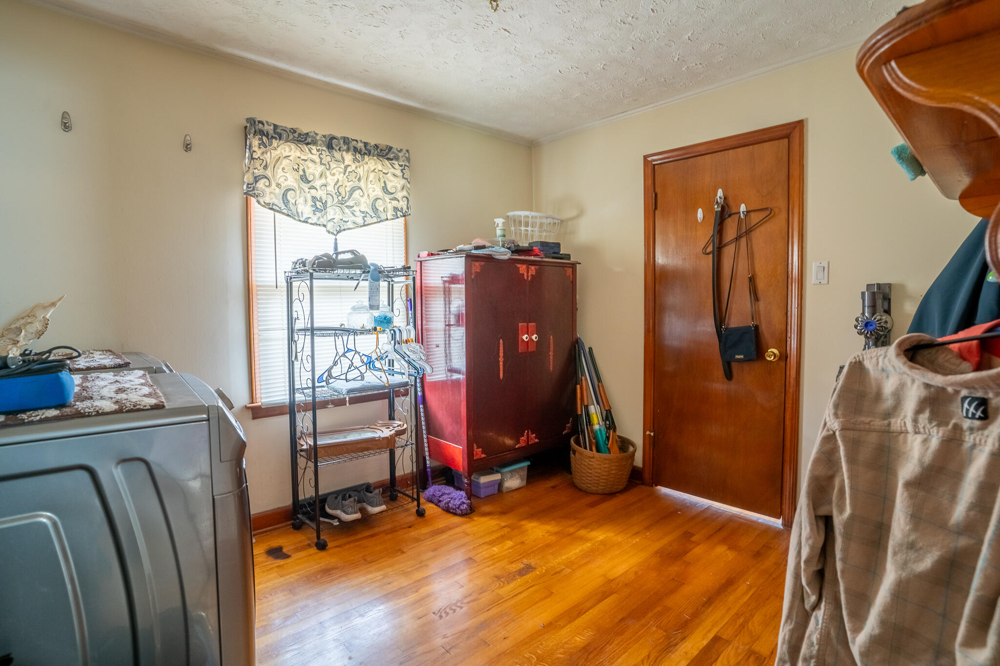 2555 Julia Simpkins Road Hiwassee, VA 24347 - Photo 16 of 30 Julia-Simpkins-13