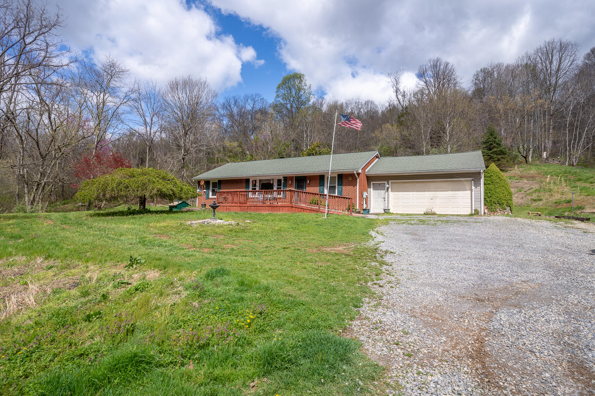 2555 Julia Simpkins Road Hiwassee, VA 24347 - Photo 2 of 30 Julia-Simpkins-16