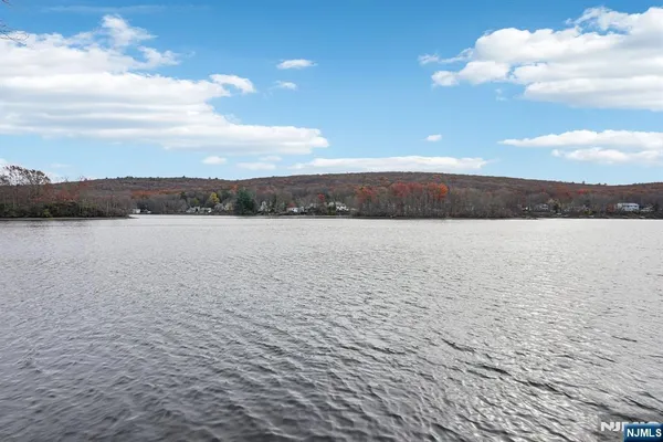 $3,700 | 197 Point Breeze Drive, West Milford, NJ 07421