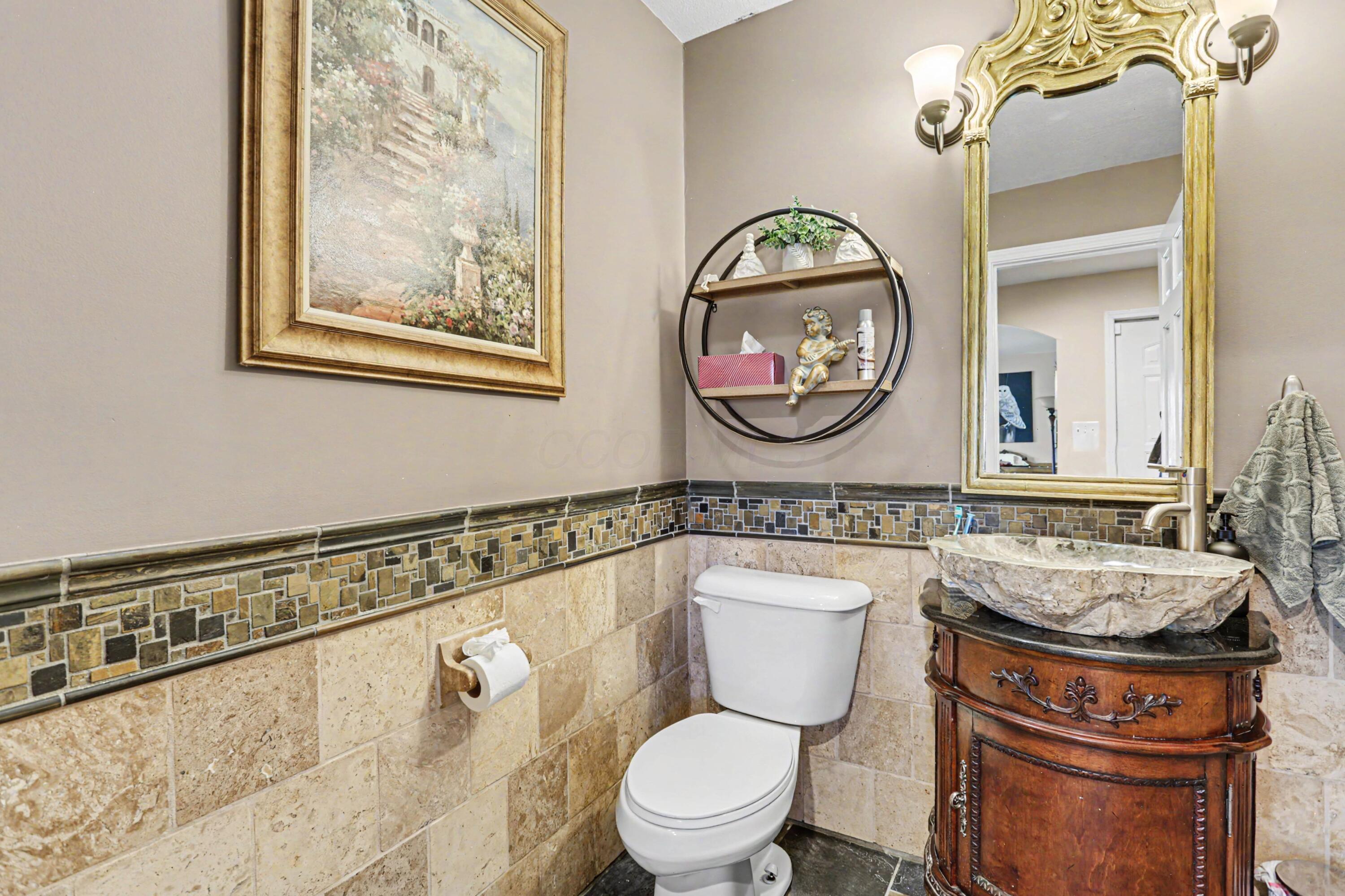 4353 Hoover Road Grove City, OH 43123 - Photo 11 of 34