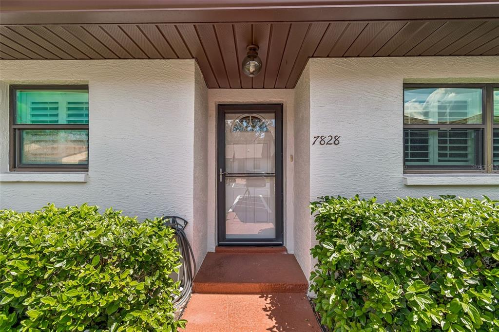 7828 Radcliffe Circle Port Richey, FL 34668 - Photo 2 of 65 Gallery Image 2