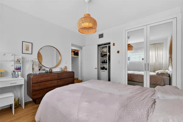 $2,300 | 8600 Byron Avenue, Unit 86009, Miami Beach, FL 33141