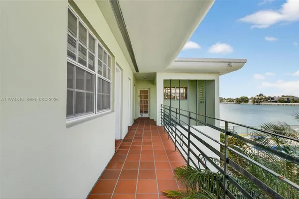 $2,300 | 8600 Byron Avenue, Unit 86009, Miami Beach, FL 33141