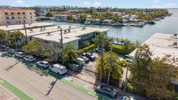 $2,300 | 8600 Byron Avenue, Unit 86009, Miami Beach, FL 33141