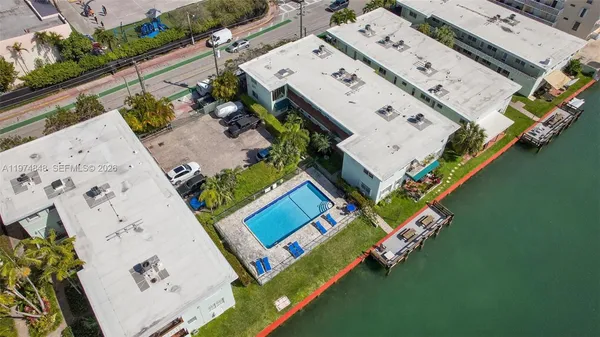 $2,300 | 8600 Byron Avenue, Unit 86009, Miami Beach, FL 33141