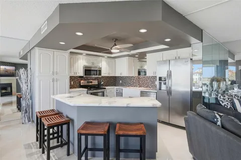 $750,000 | 1060 Pinellas Bayway South, Unit 204, Tierra Verde, FL 33715