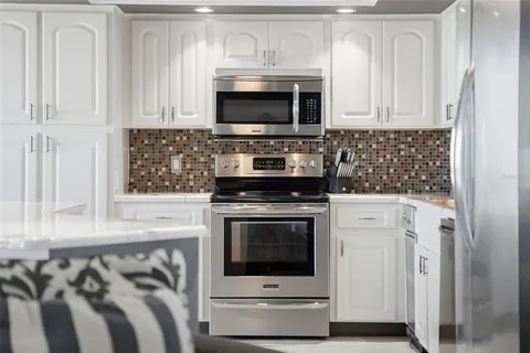 $750,000 | 1060 Pinellas Bayway South, Unit 204, Tierra Verde, FL 33715