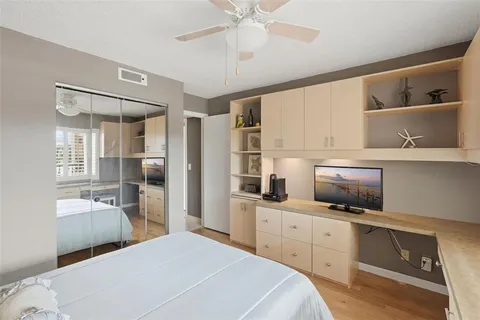 $750,000 | 1060 Pinellas Bayway South, Unit 204, Tierra Verde, FL 33715