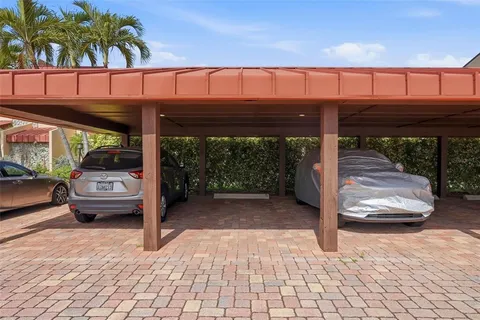 $750,000 | 1060 Pinellas Bayway South, Unit 204, Tierra Verde, FL 33715