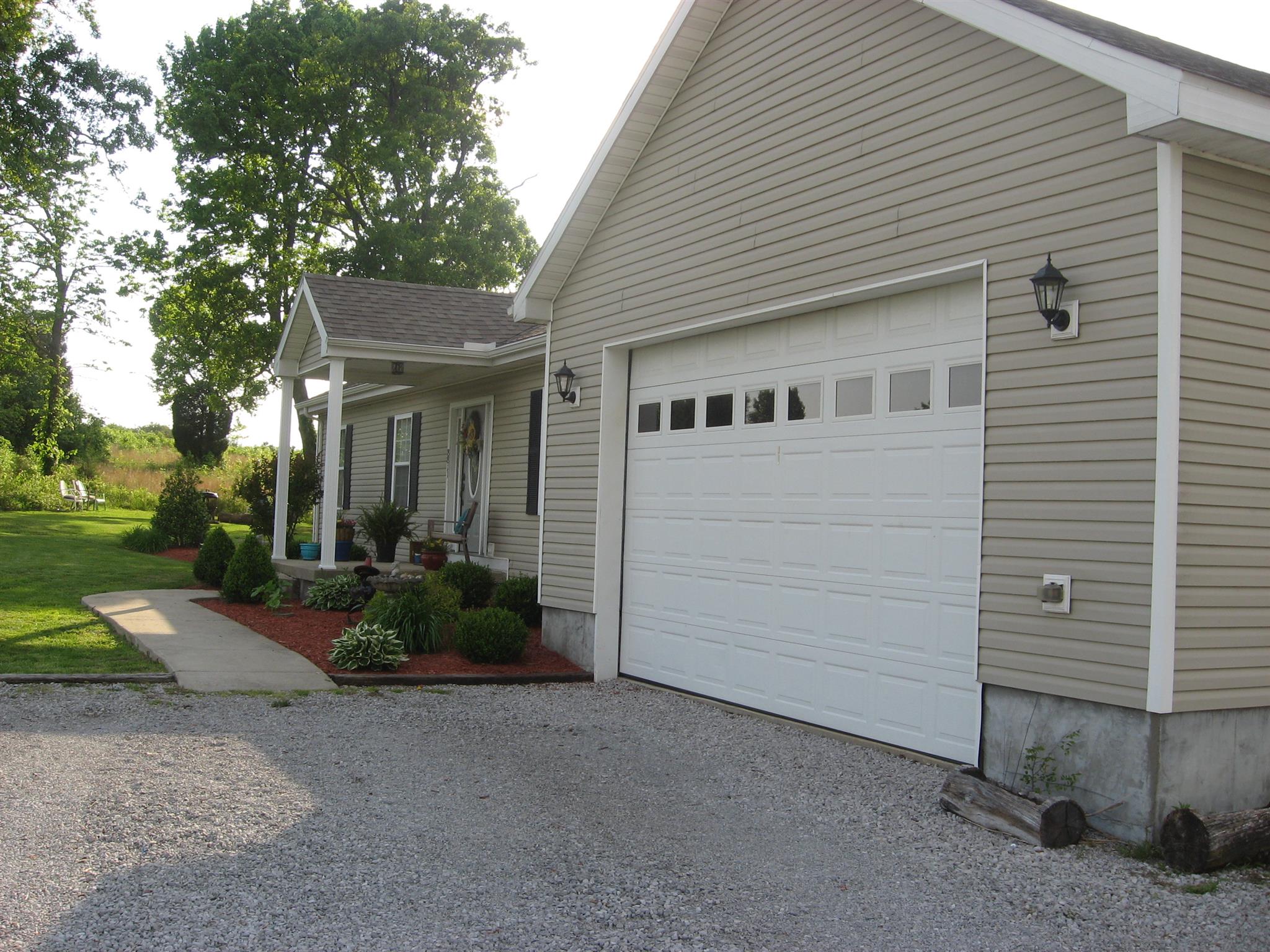 8811 Greenville Road Elkton, KY 42220 - Photo 2 of 29 side exterior view