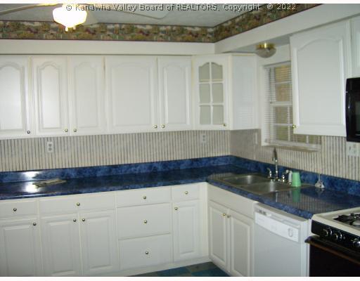 36 Bufflick Road Clendenin, WV 25045 - Photo 4 of 8 Kitchen. CABNIETS LOOK NEW