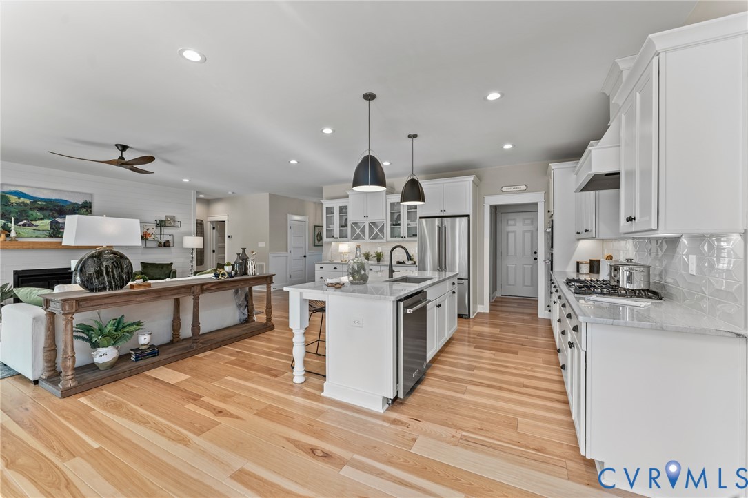 8048 Dandridge Drive Quinton, VA 23141 - Photo 5 of 24