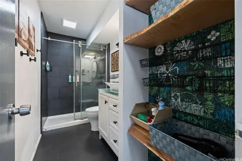 $1,138,000 | 2465 Kūhiō Avenue, Unit 710, Honolulu, HI 96815