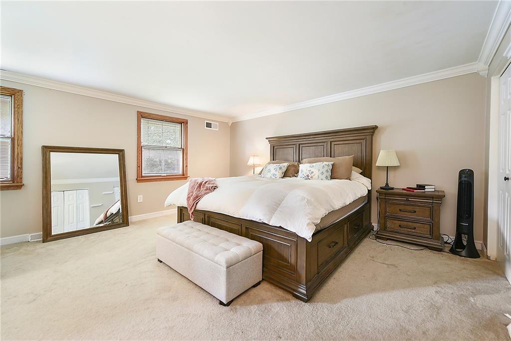 296 Shafer Road Coraopolis, PA 15108 - Photo 12 of 25 Gallery Image 12