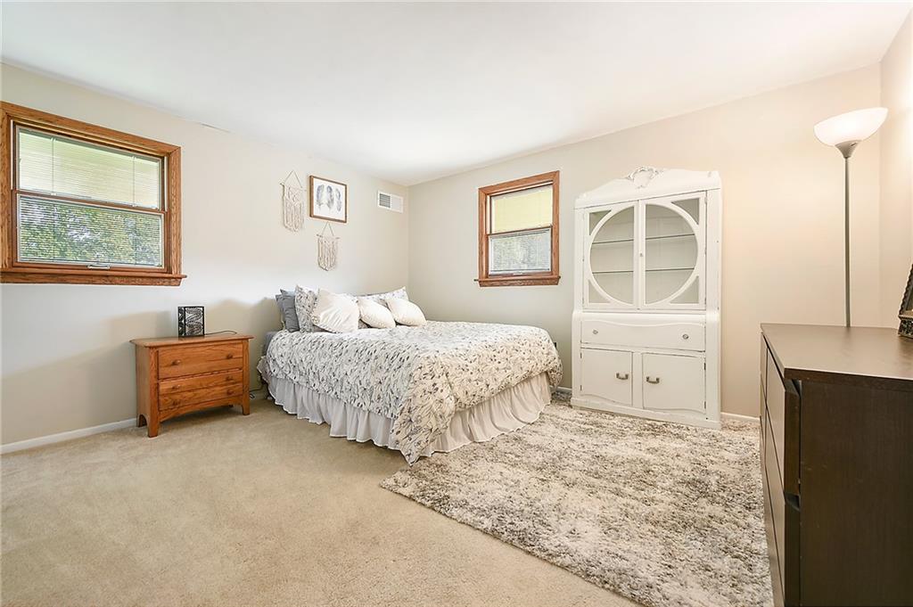 296 Shafer Road Coraopolis, PA 15108 - Photo 15 of 25 Gallery Image 15