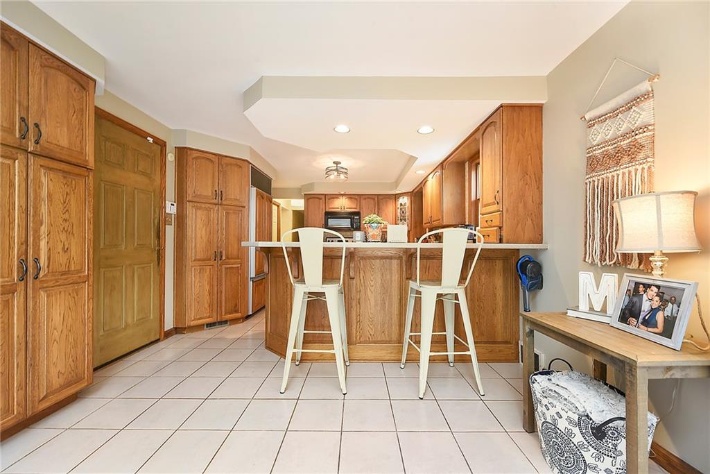 296 Shafer Road Coraopolis, PA 15108 - Photo 9 of 25 Gallery Image 9