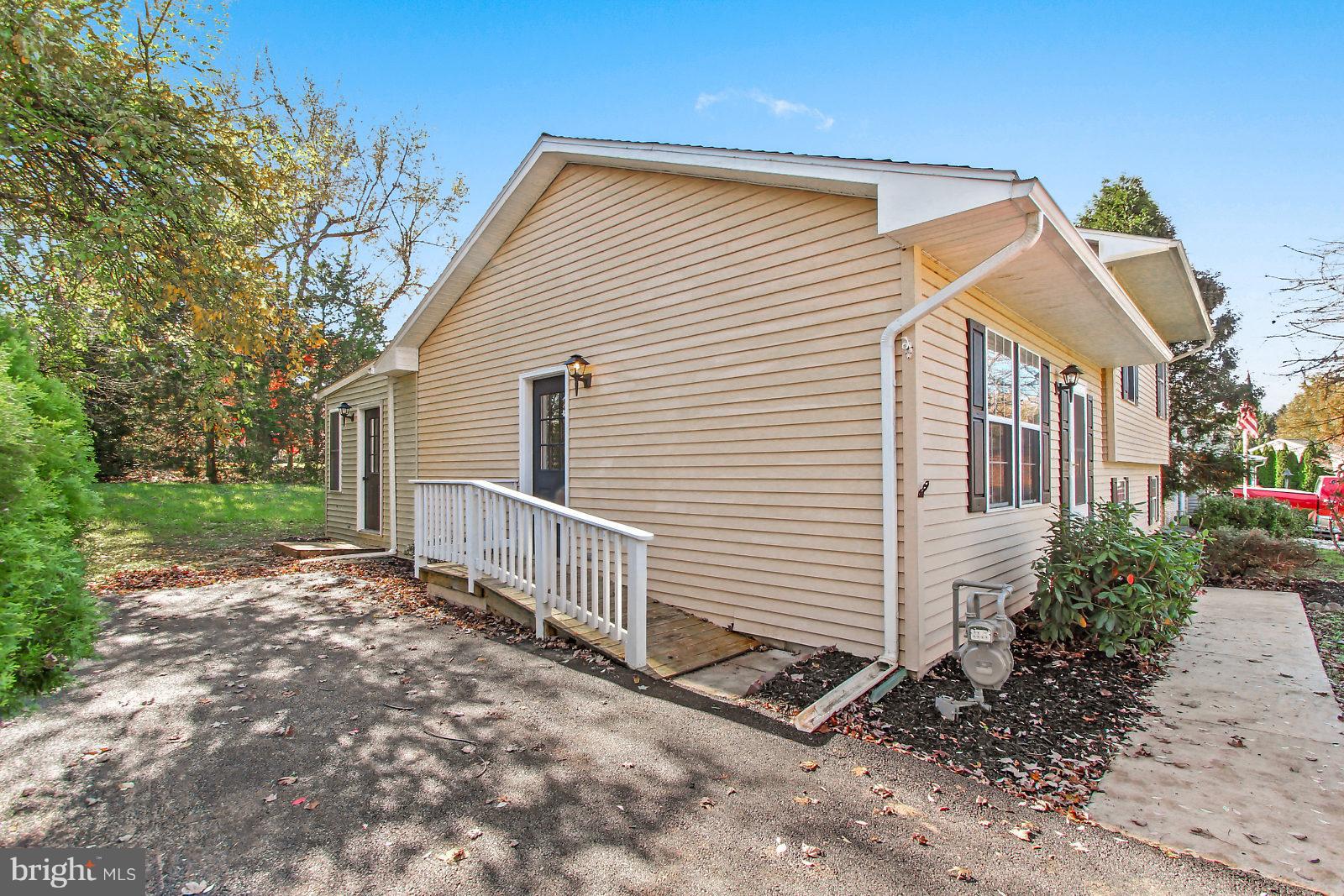 2528 Manor Road York, PA 17408 - Photo 22 of 26