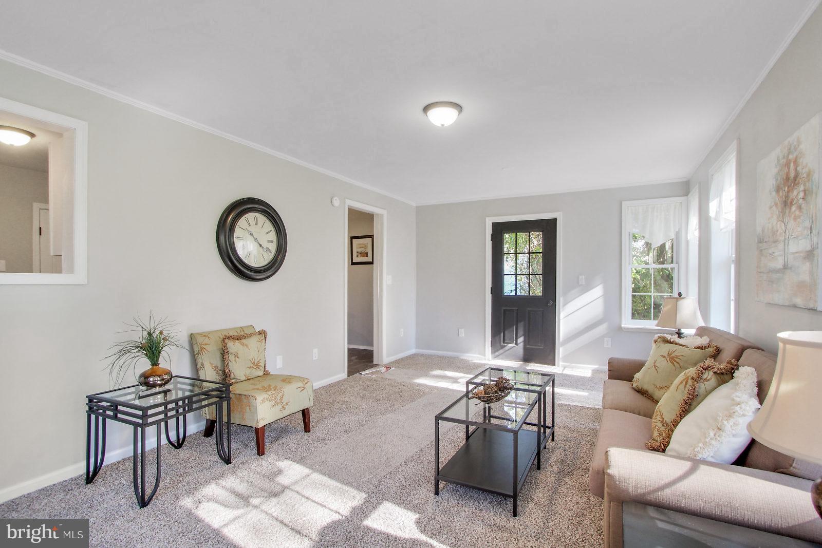 2528 Manor Road York, PA 17408 - Photo 4 of 26