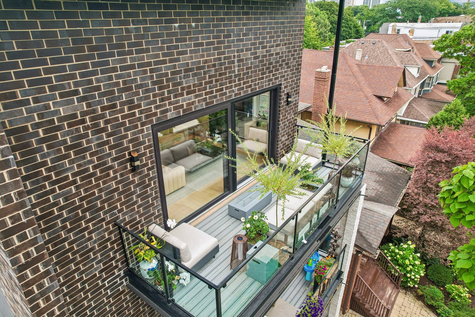 1334 West Rosedale Avenue, Unit 3 Chicago, IL 60660 - Photo 10 of 34 Gallery Image 10