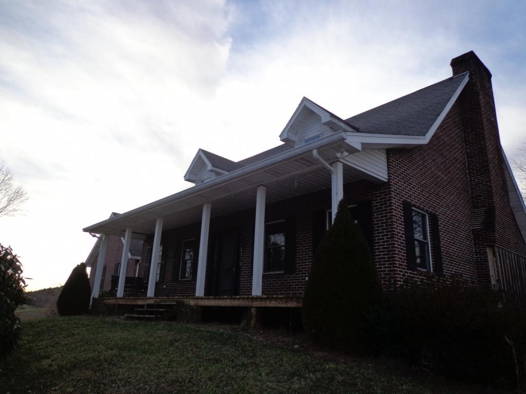 644 Hospital Road Mountain City, TN 37683 - Photo 1 of 35 Photo 1