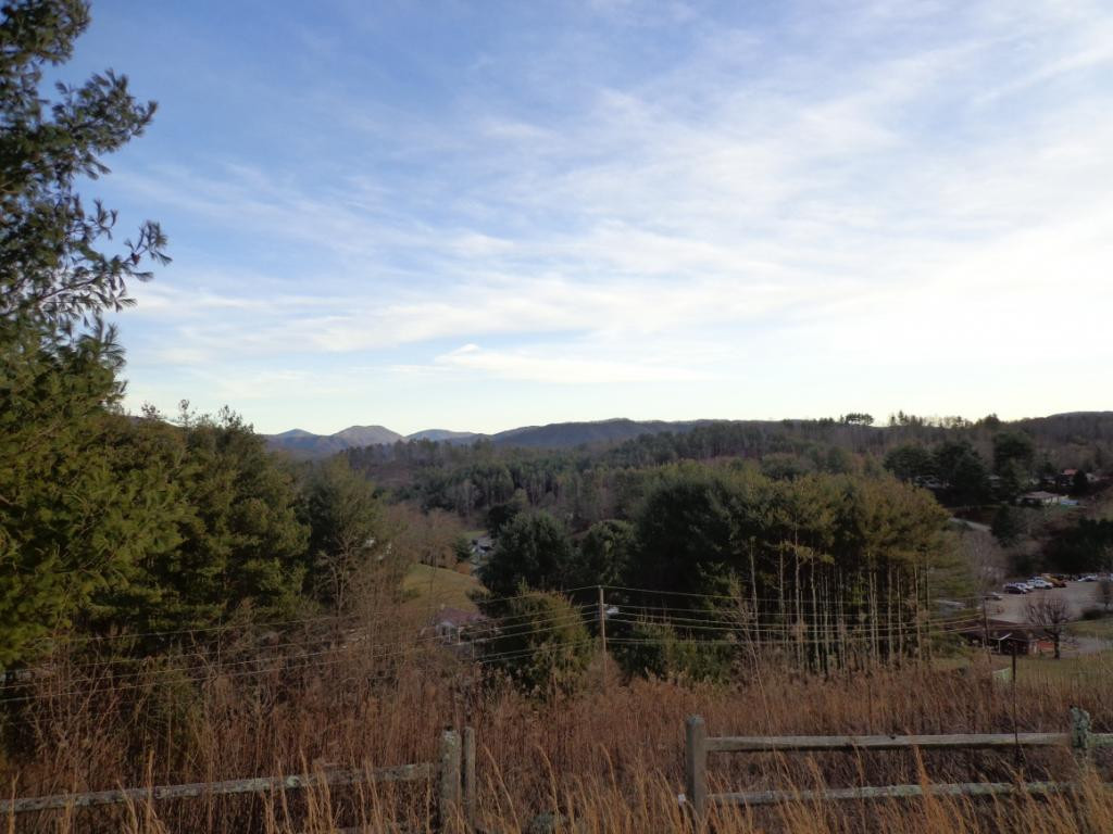 644 Hospital Road Mountain City, TN 37683 - Photo 13 of 35 Photo 13