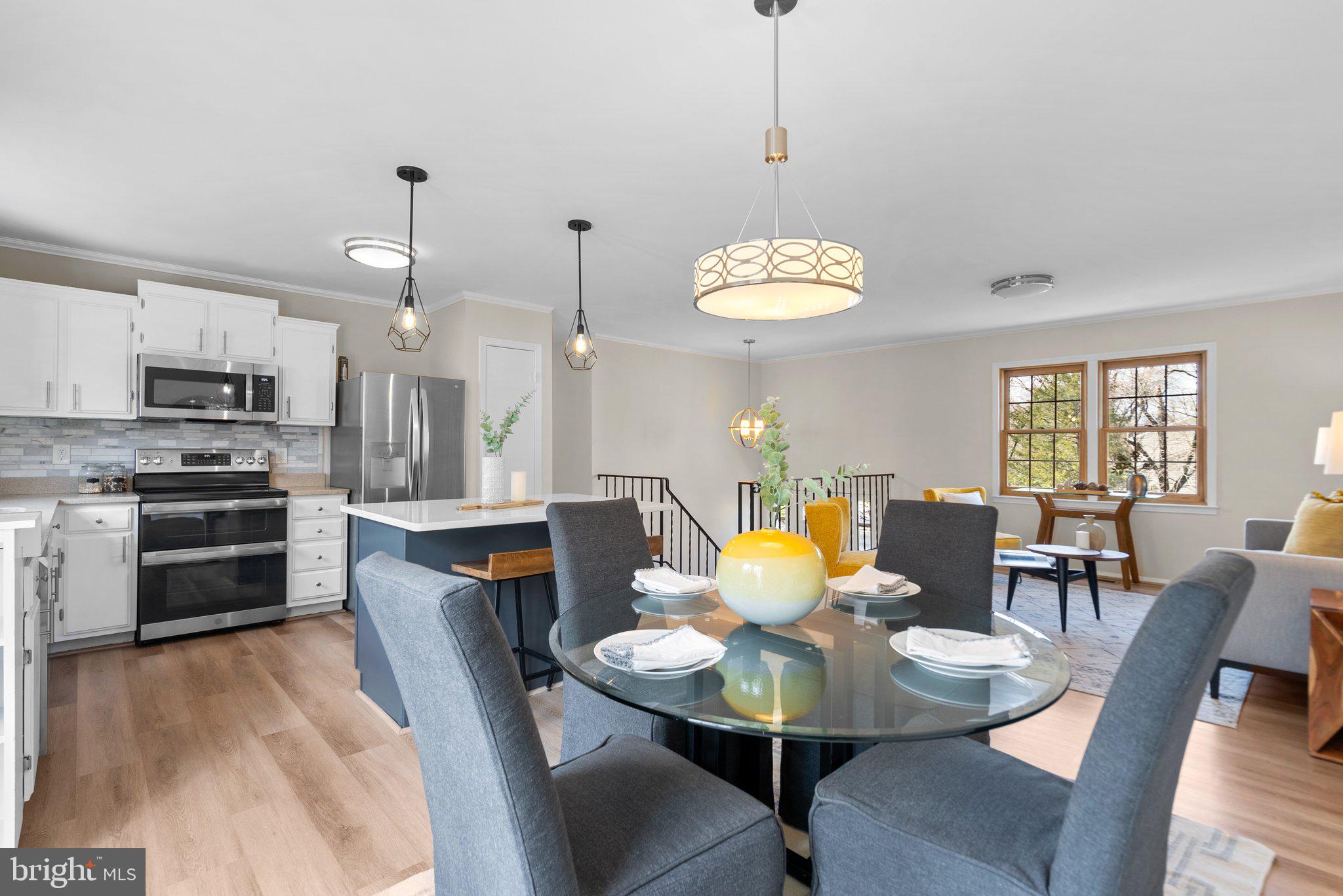 1513 Coat Ridge Road Herndon, VA 20170 - Photo 11 of 42 Gallery Image 11