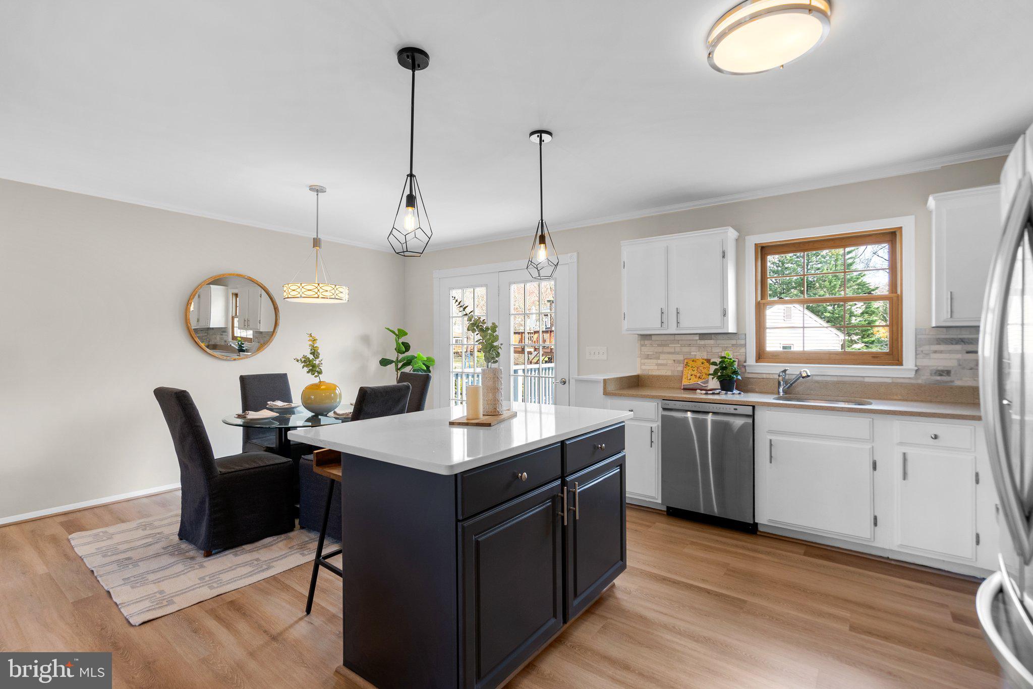 1513 Coat Ridge Road Herndon, VA 20170 - Photo 12 of 42 Gallery Image 12