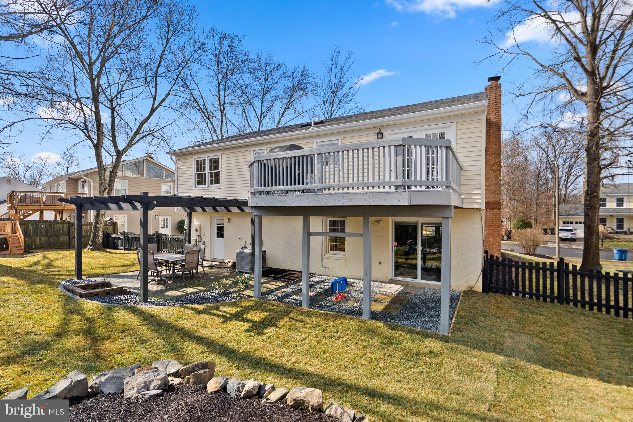 1513 Coat Ridge Road Herndon, VA 20170 - Photo 38 of 42 Gallery Image 38