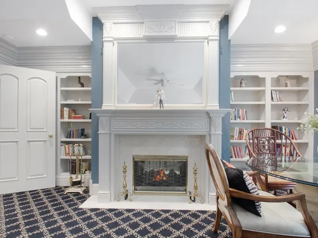 $2,395,000 | 1850 North Mulford Road, Rockford, IL 61107