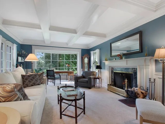 $2,395,000 | 1850 North Mulford Road, Rockford, IL 61107