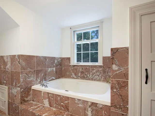 $2,395,000 | 1850 North Mulford Road, Rockford, IL 61107