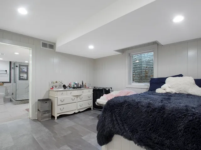 $2,395,000 | 1850 North Mulford Road, Rockford, IL 61107