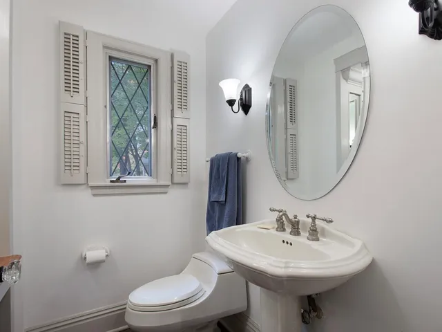 $2,395,000 | 1850 North Mulford Road, Rockford, IL 61107