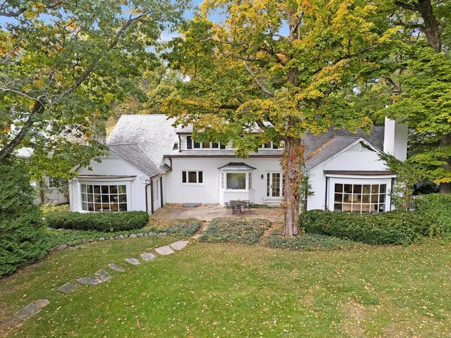 $2,395,000 | 1850 North Mulford Road, Rockford, IL 61107