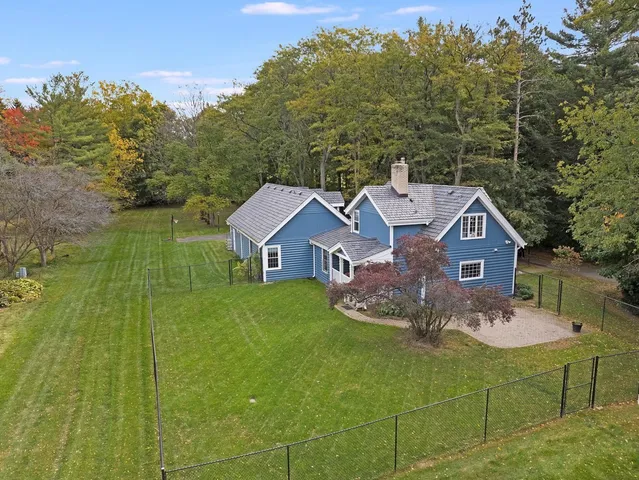 $2,395,000 | 1850 North Mulford Road, Rockford, IL 61107