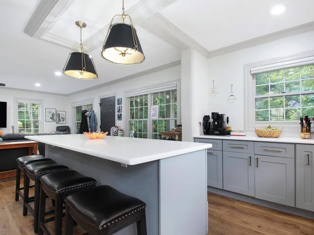 $2,395,000 | 1850 North Mulford Road, Rockford, IL 61107