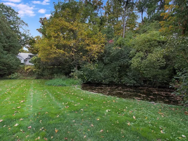 $2,395,000 | 1850 North Mulford Road, Rockford, IL 61107