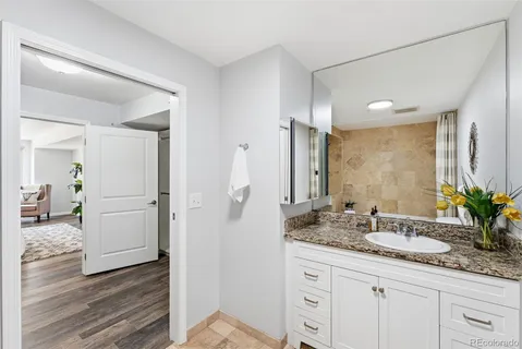 $850,000 | 925 Lincoln Street, Unit 5B, Denver, CO 80203