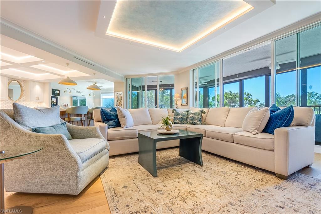 445 Cove Tower Drive, Unit 302 Naples, FL 34110 - Photo 9 of 50