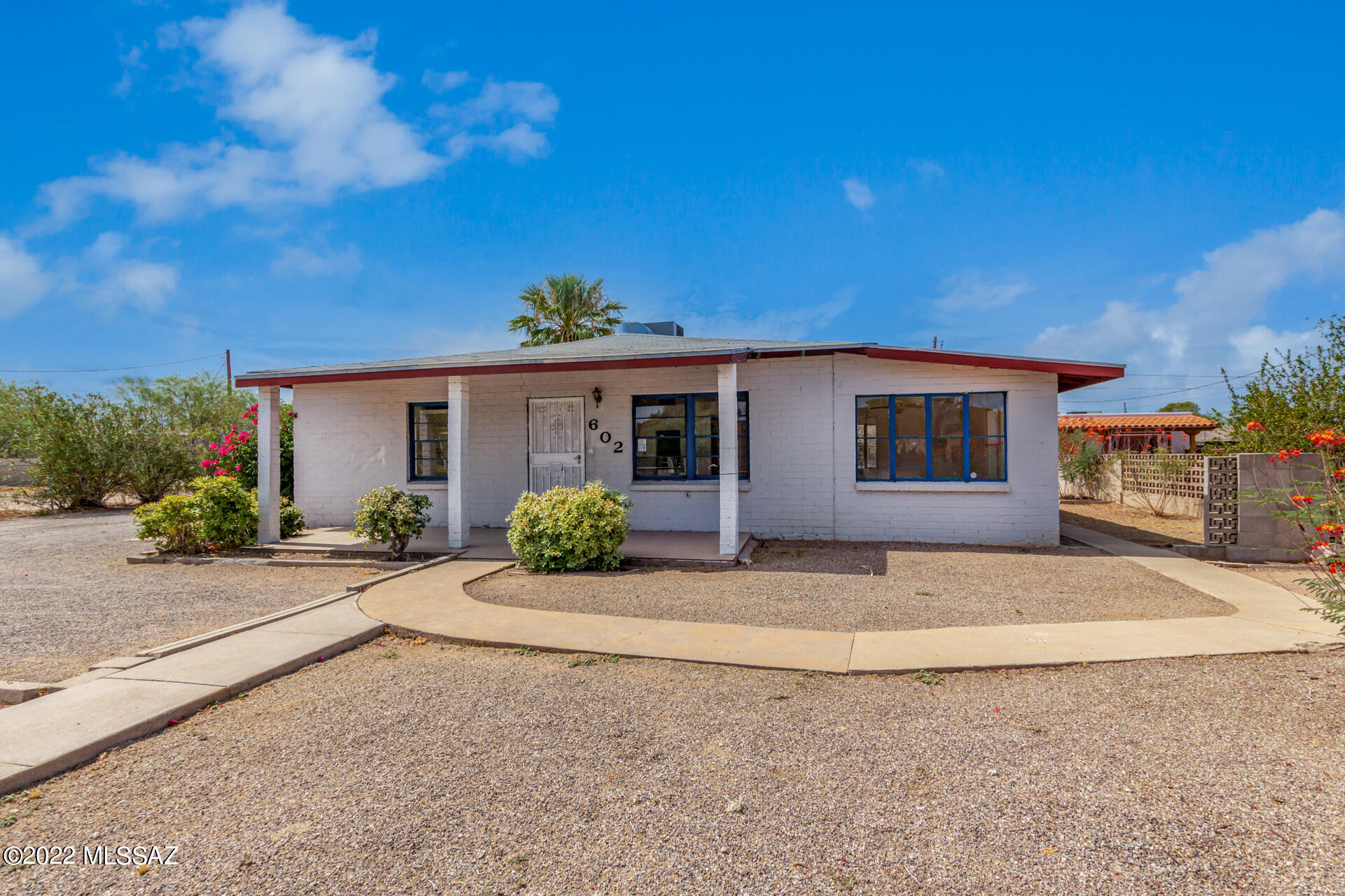 602 East Roger Road Tucson, AZ 85705 - Photo 3 of 25