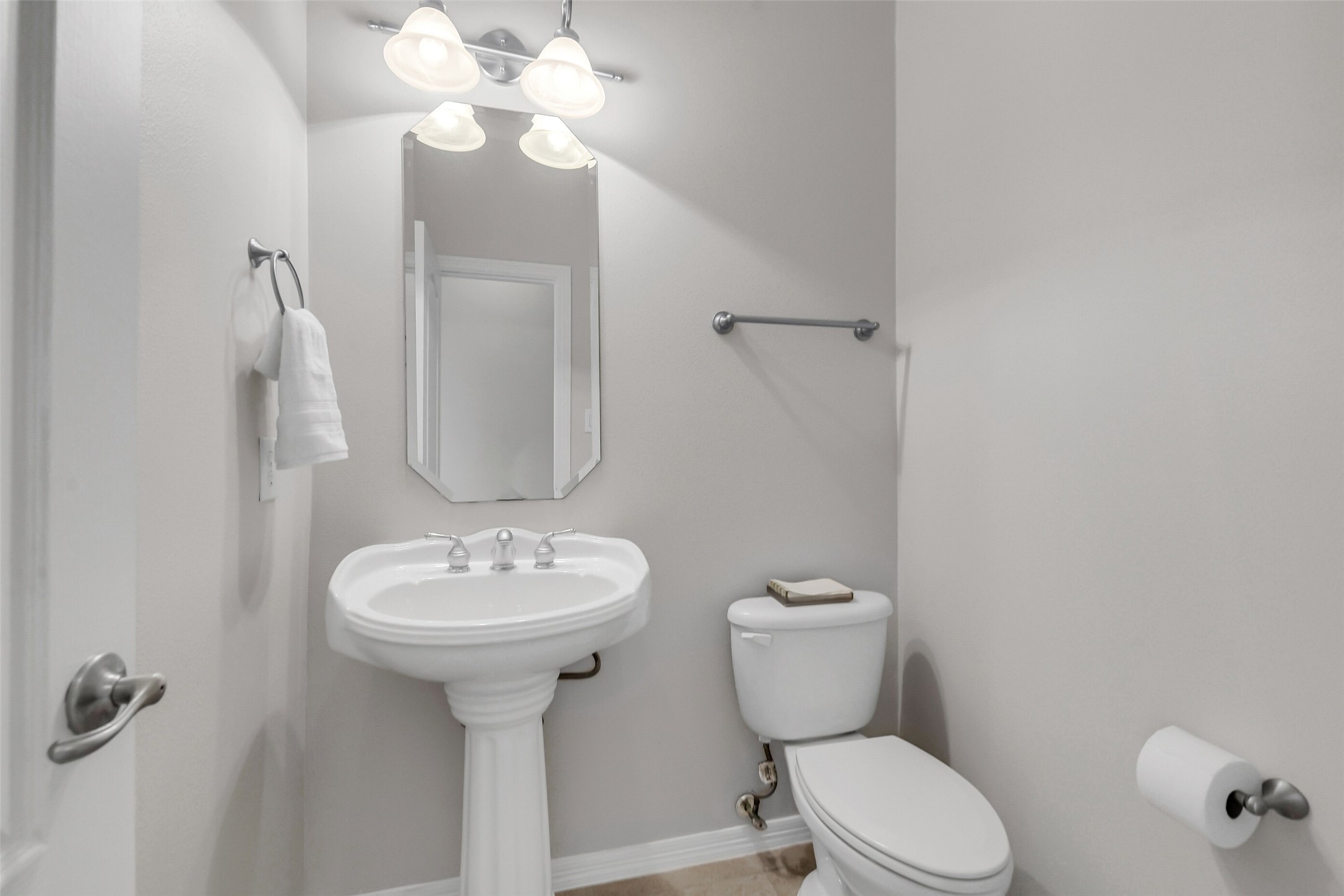 14906 Windsor Manor Houston, TX 77069 - Photo 15 of 34 Powder room downstairs ~