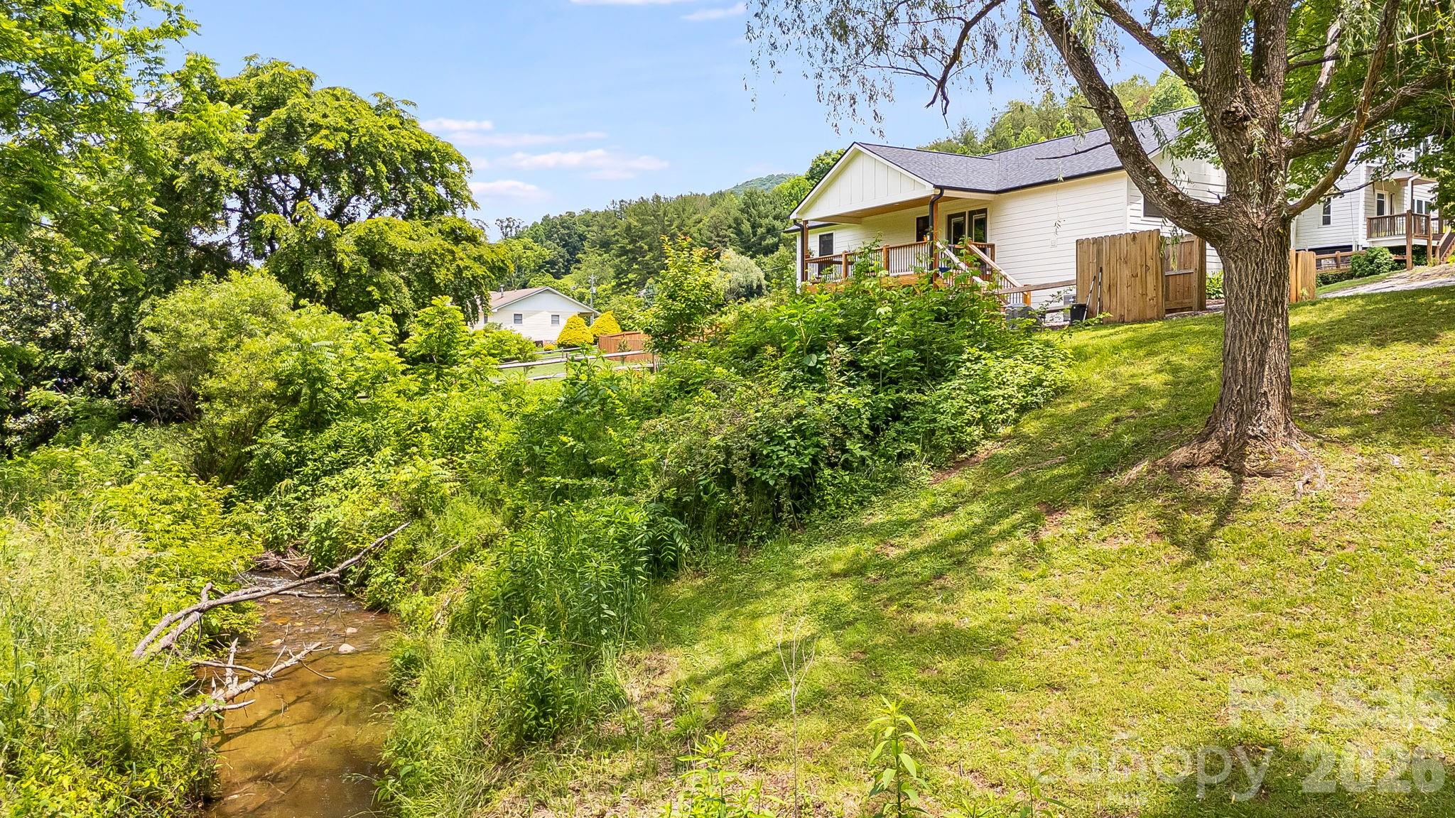 923 Newfound Road Leicester, NC 28748 - Photo 28 of 32