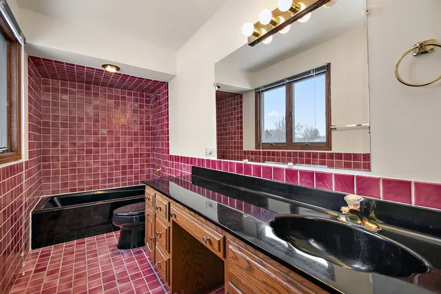 $749,900 | 13335 Silver Fox Drive, Lemont, IL 60439