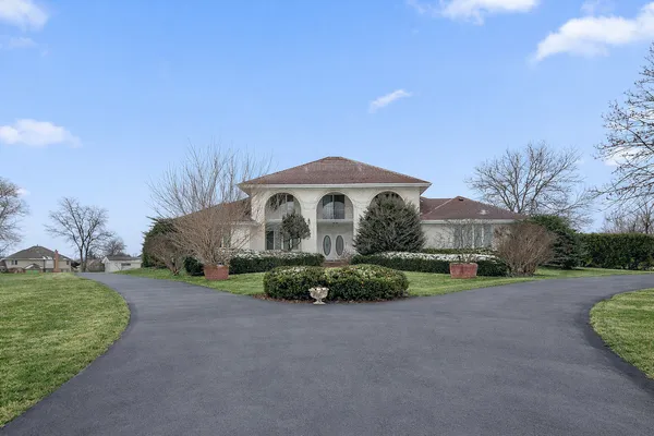 $739,900 | 13335 Silver Fox Drive, Lemont, IL 60439